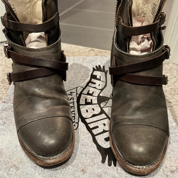 Freebird By Steven - Picture 2 of 5